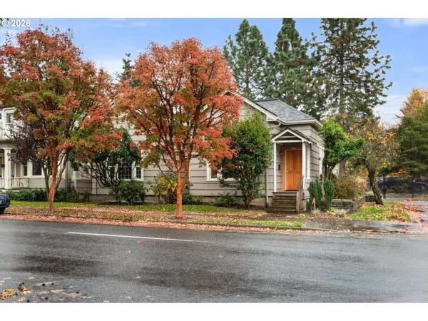 1802 SE MORRISON ST #1, Portland, OR 97214