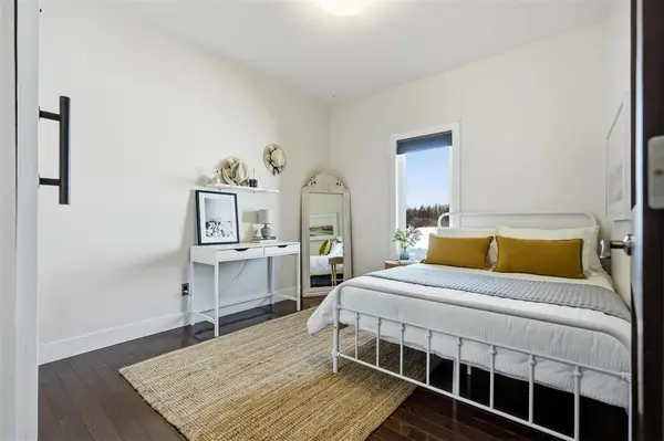 2348 MONDOR RD, Ile Des Chenes, MB R0A 0T0