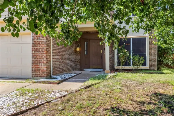 2528 Creekwood Lane, Fort Worth, TX 76123