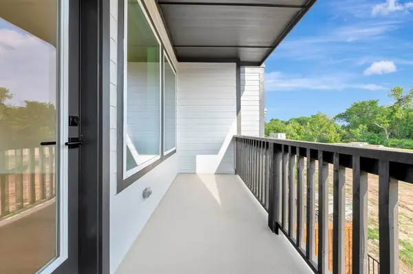 5829 Water Bridge Lane, Fort Worth, TX 76109