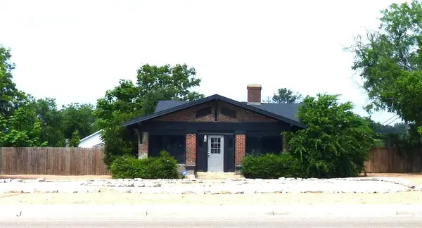 617 N Bridge, Brady, TX 76825