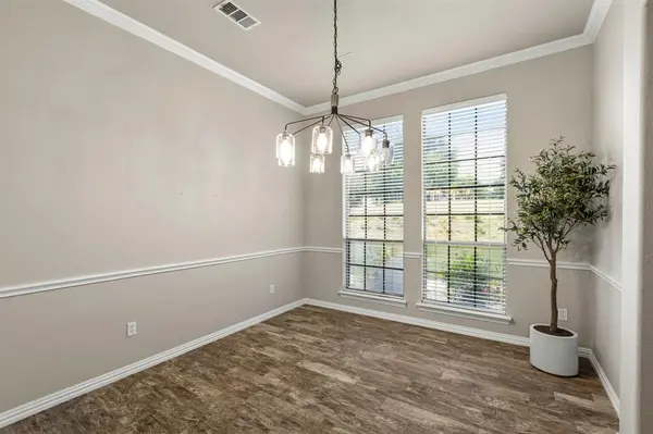 686 Cattlebaron Parc Drive, Fort Worth, TX 76108