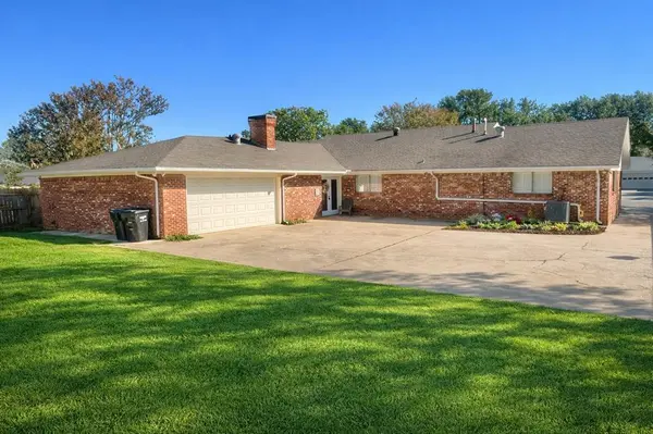 5302 Vale Street, Greenville, TX 75402