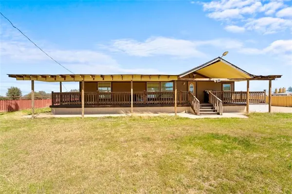 277 Deer Shadow Circle, Whitney, TX 76692