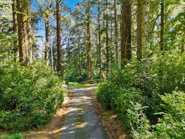 83553 JENSEN LN, Florence, OR 97439