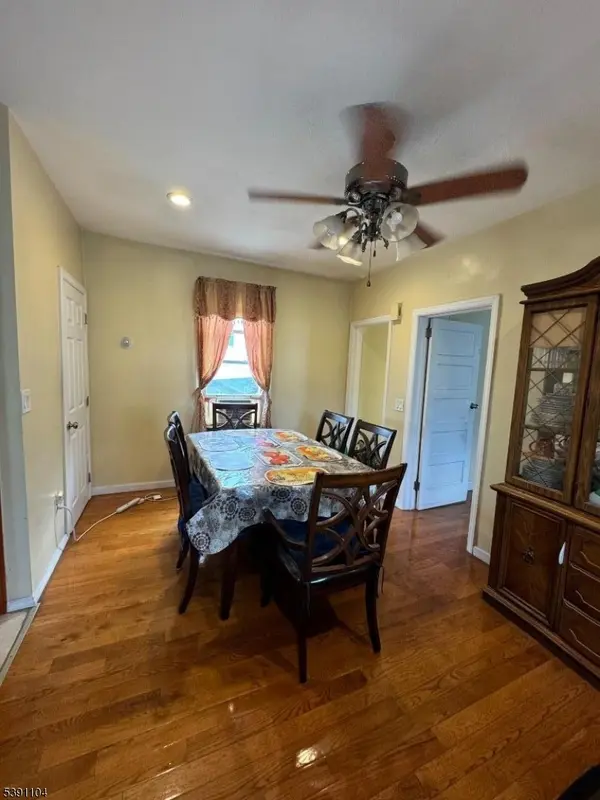 80 Mcadoo Ave, Jersey City, NJ 07305