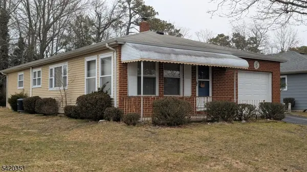 54 Biabou Dr, Berkeley Twp., NJ 08757