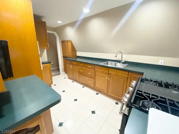 21 Columbus St #2, Bloomfield Twp., NJ 07003