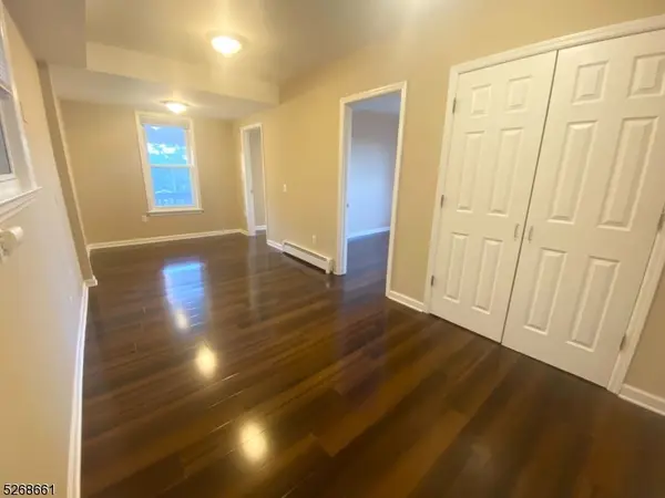 21 Columbus St #2, Bloomfield Twp., NJ 07003