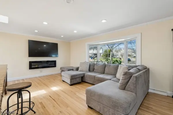 115 Birchwood Ter, Wayne Twp., NJ 07470