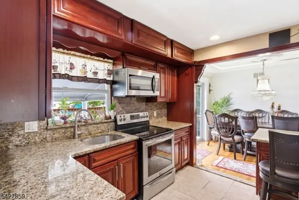 46 Lexington Ave, Bloomfield Twp., NJ 07003