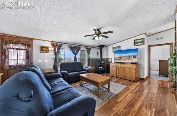 755 High Prairie PT, Calhan, CO 80808