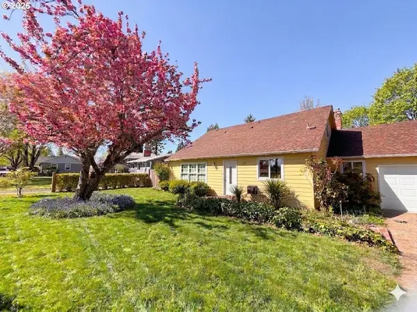 8103 SE CYPRESS AVE, Milwaukie, OR 97267