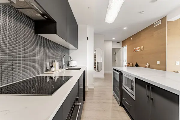 7 Grenville ST #4511, Toronto C01, ON M4Y 0E9