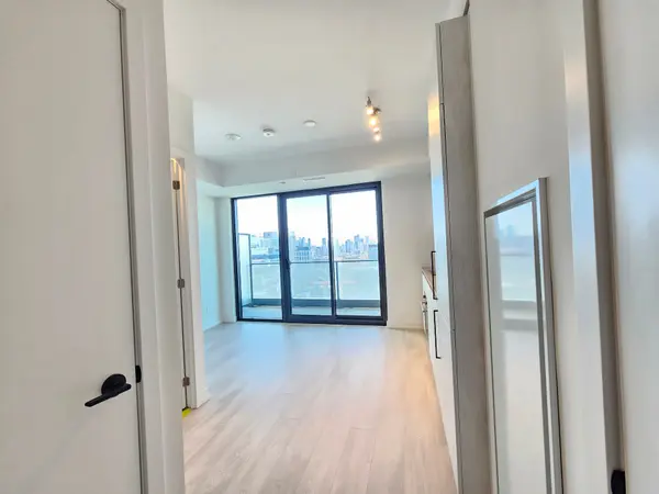 35 Parliament ST #2709, Toronto C08, ON M5A 0Z5