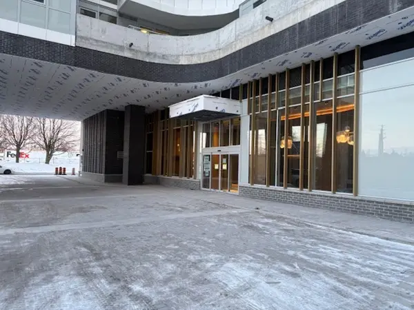 1010 Sandy Beach RD #415, Pickering, ON L1W 3V9