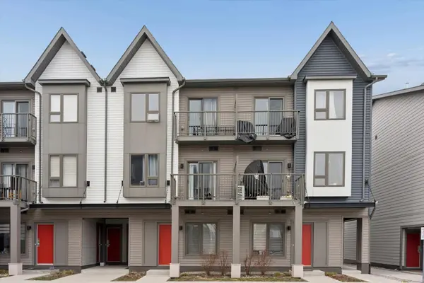 2635 William Jackson DR #1013, Pickering, ON L1X 0L5