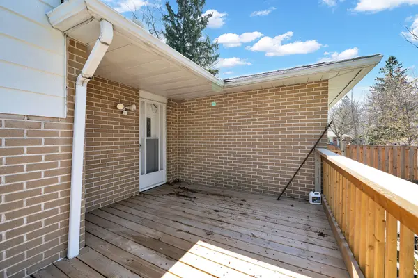 4 Carwin CRES #Basement, Ajax, ON L1S 6G6