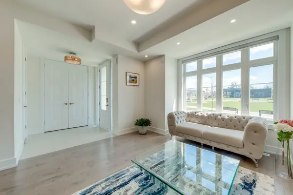 21 Kohn LN, Markham, ON L6C 3J3