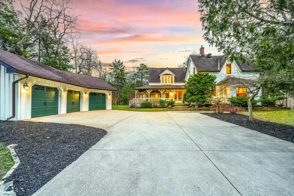 115 Doran RD, Springwater, ON L9X 1L5