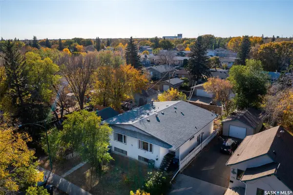 309 / 311 Y AVENUE S, Saskatoon, SK S7M 3J6