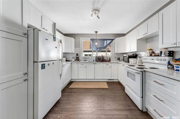 309 / 311 Y AVENUE S, Saskatoon, SK S7M 3J6