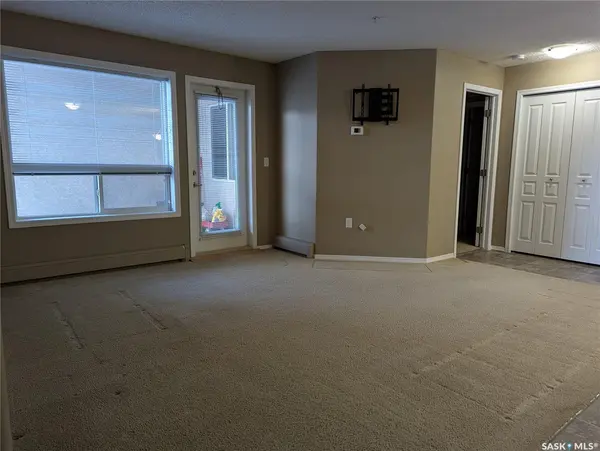 150 Pawlychenko LANE #323, Saskatoon, SK S7V 0B4
