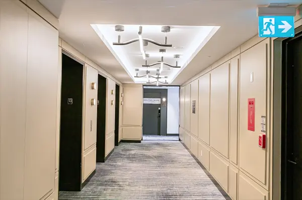 3220 William Coltson AVE #1307, Oakville, ON L6H 7X9