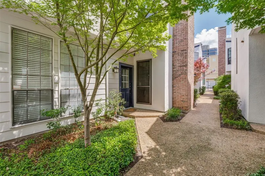4132 Cole Avenue #102, Dallas, TX 75204