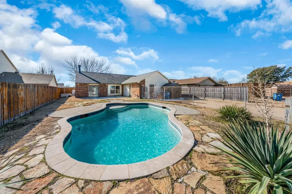 8829 Denver Street, Rowlett, TX 75088