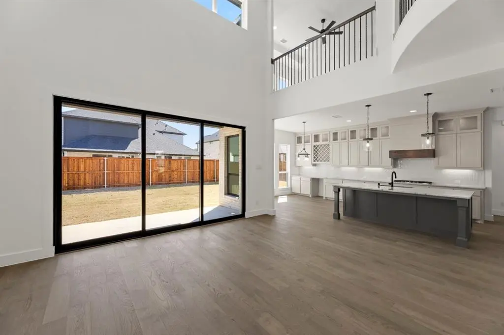 16322 W Old Westbury Lane, Frisco, TX 75033