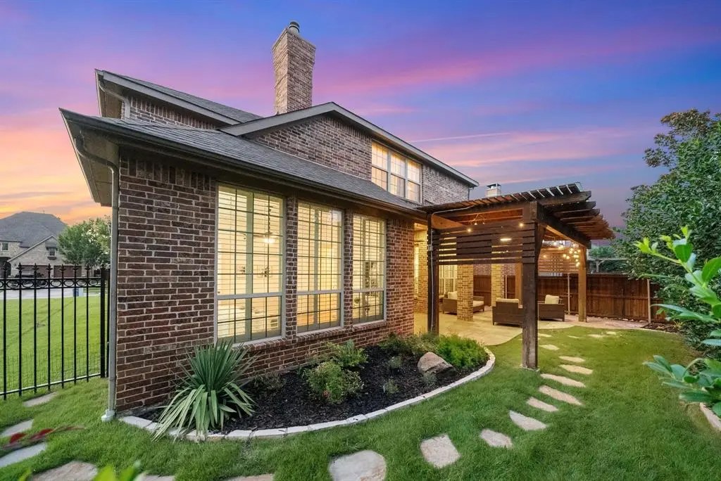 8221 Paisley, The Colony, TX 75056