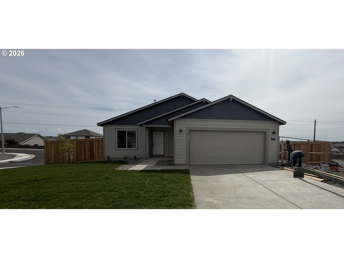 848 NE Laurel Springs DR, Hermiston, OR 97838