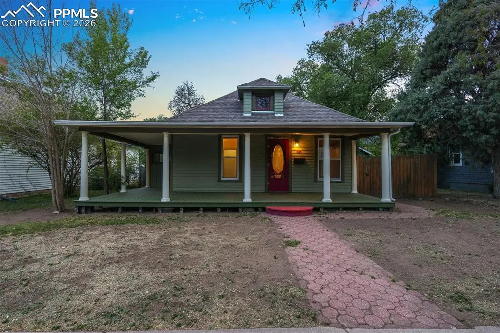 1513 W Cucharras ST, Colorado Springs, CO 80904