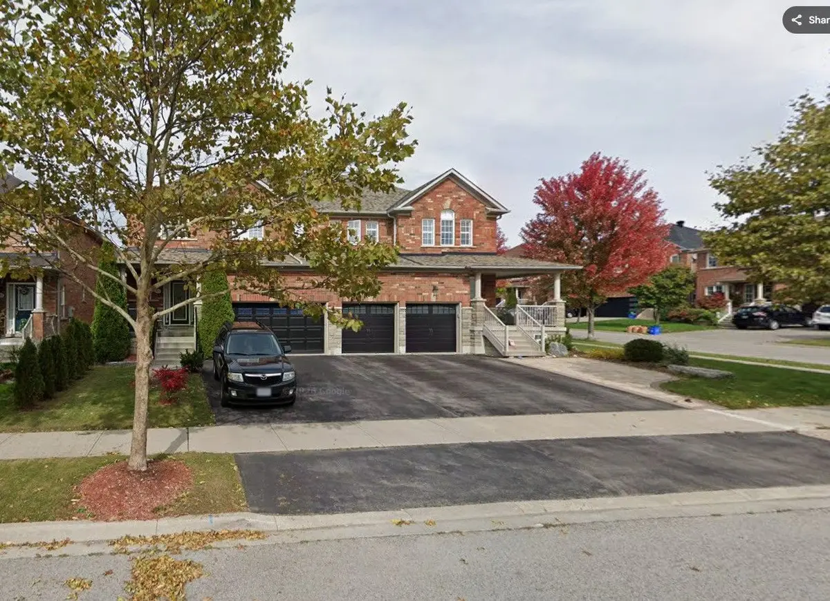 103 Starr CRES, Aurora, ON L4G 7X2