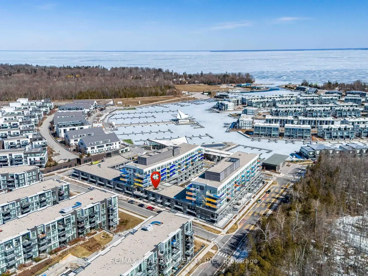 333 Sunseeker AVE #316, Innisfil, ON L9S 0J7