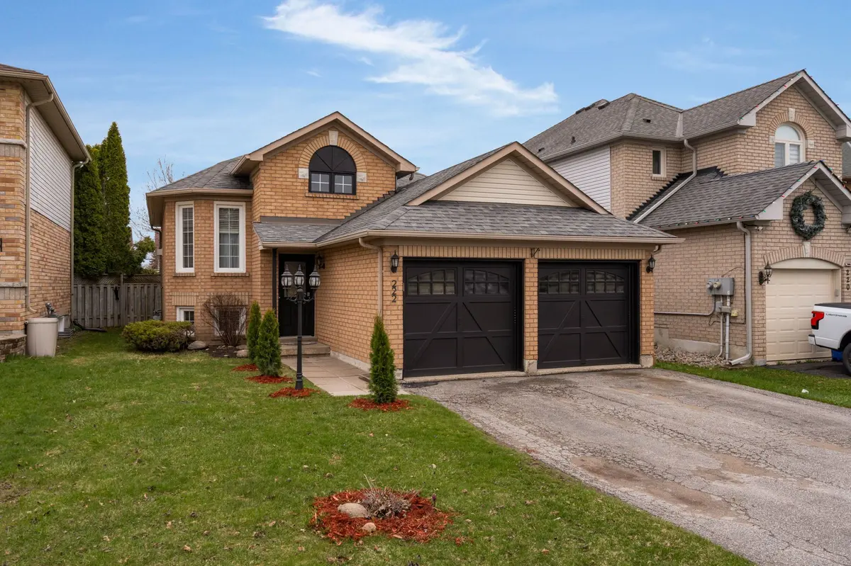 222 Wessenger DR, Barrie, ON L4N 8R4