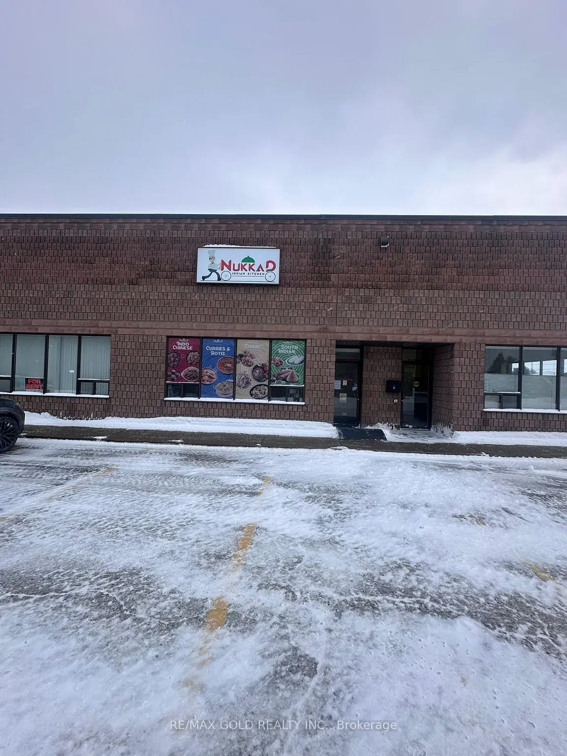 25 SAUNDERS RD #2, Barrie, ON L4N 9A7