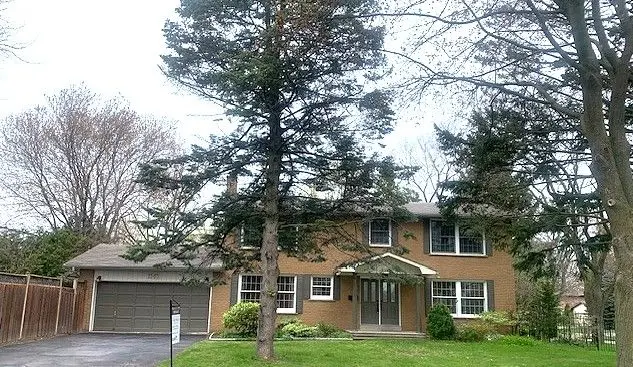 1585 Crombie RD, Mississauga, ON L5J 4J1