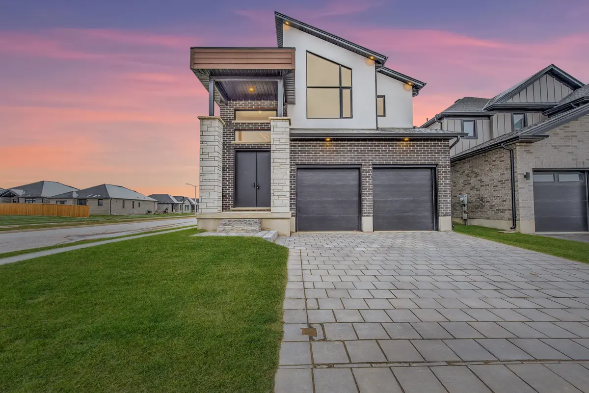 260 CRESTVIEW DR, Middlesex Centre, ON N0L 1R0