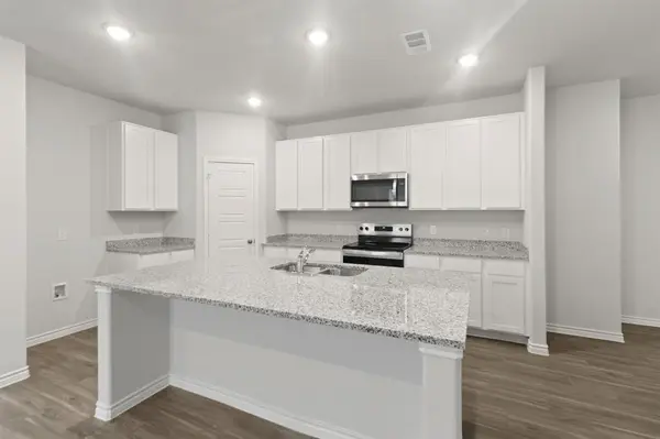 9956 Dynamics Drive, Fort Worth, TX 76131