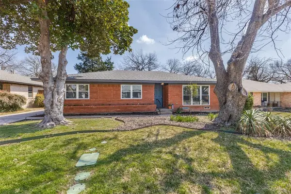 8024 Hunnicut Road, Dallas, TX 75228