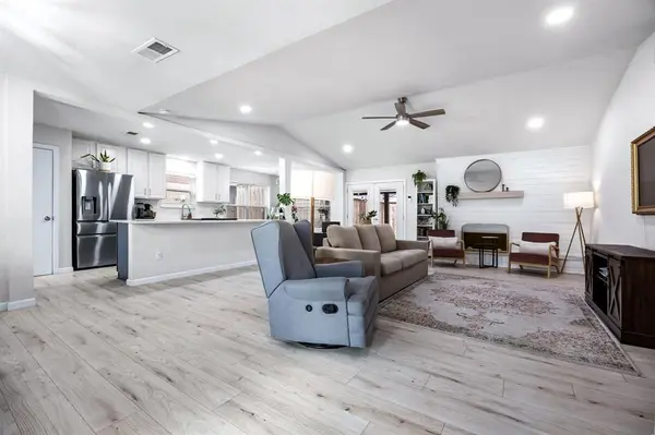 656 Red River Drive, Lewisville, TX 75077