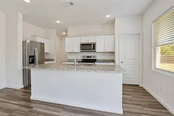 2430 Sagebrush Drive, Glenn Heights, TX 75154