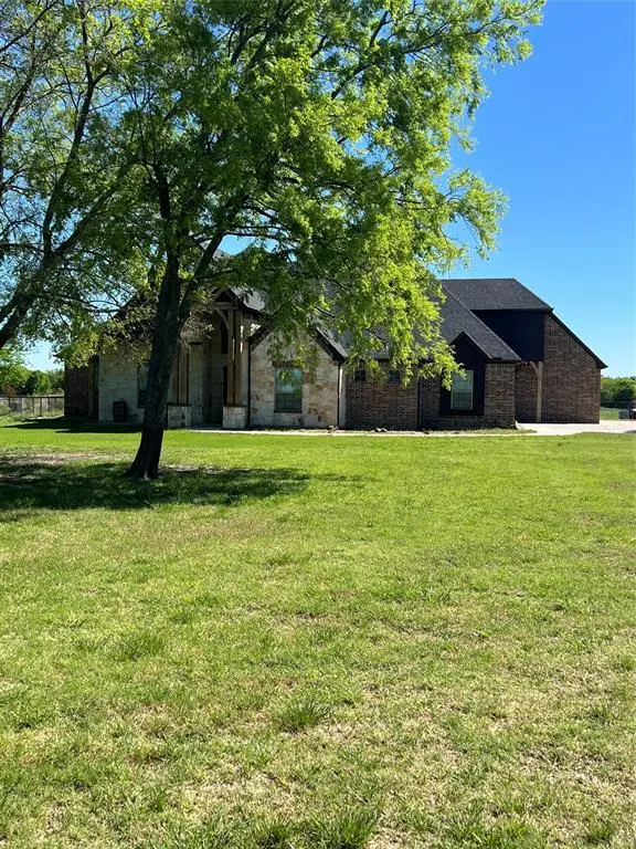 20392 County Road 637, Nevada, TX 75173