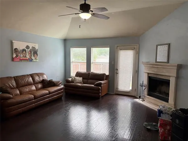 7810 Sickle Circle, Dallas, TX 75241