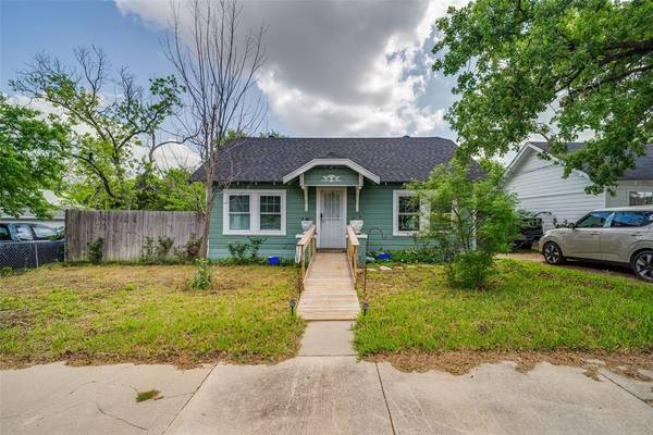 425 W Ball Street, Weatherford, TX 76086