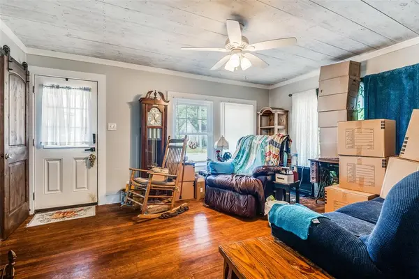 425 W Ball Street, Weatherford, TX 76086