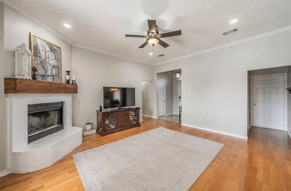 2720 Cedar Springs Court, Bedford, TX 76021