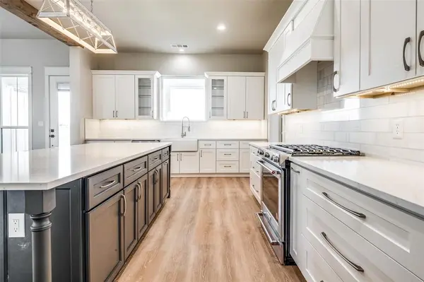 13929 Jackson Road, Krum, TX 76249